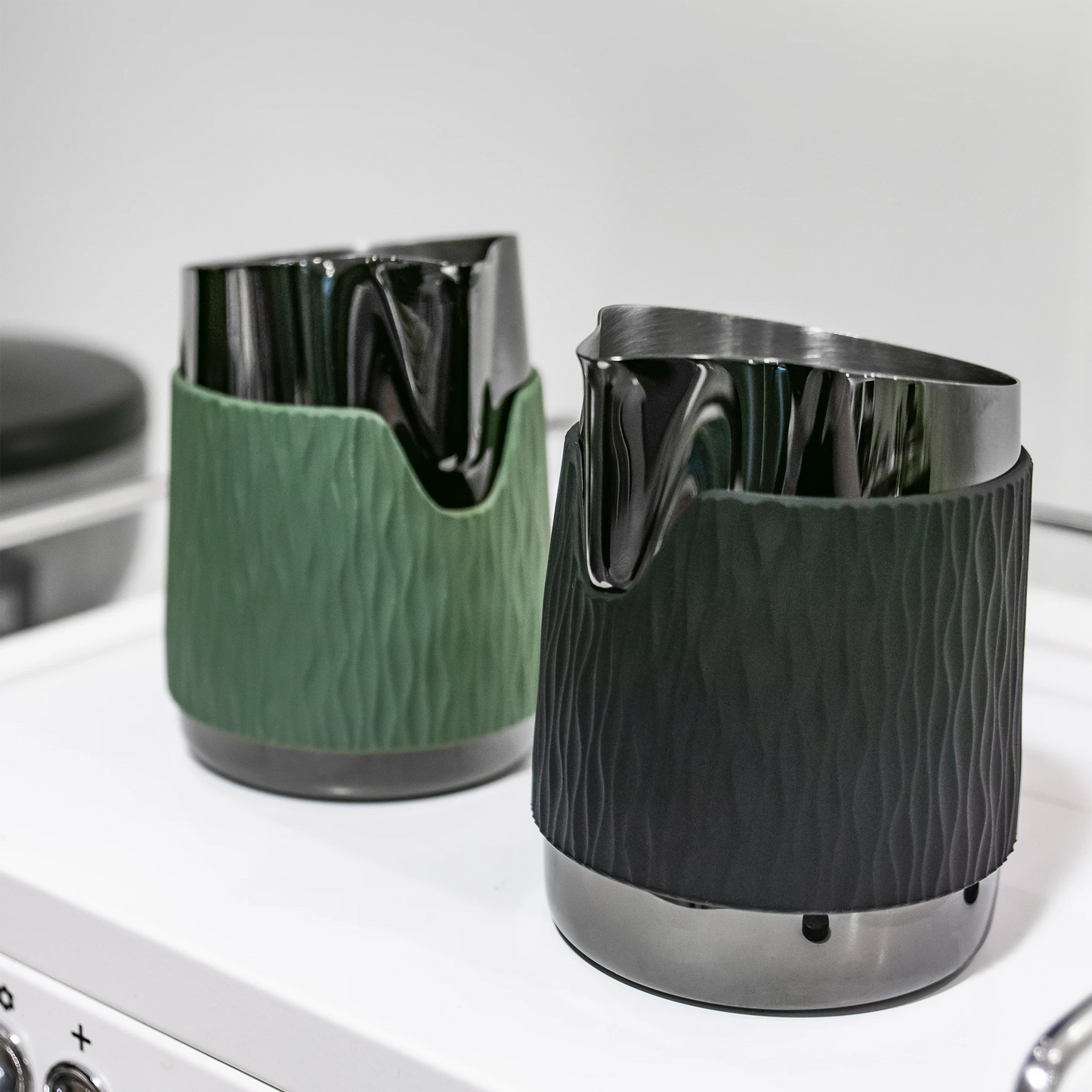 #06 Round Spout Pitcher - Handleless